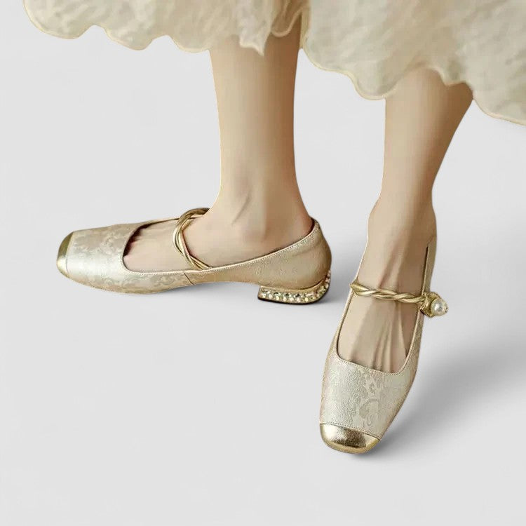 Women's Mary Jane Closed Toe Shoes Strap Design