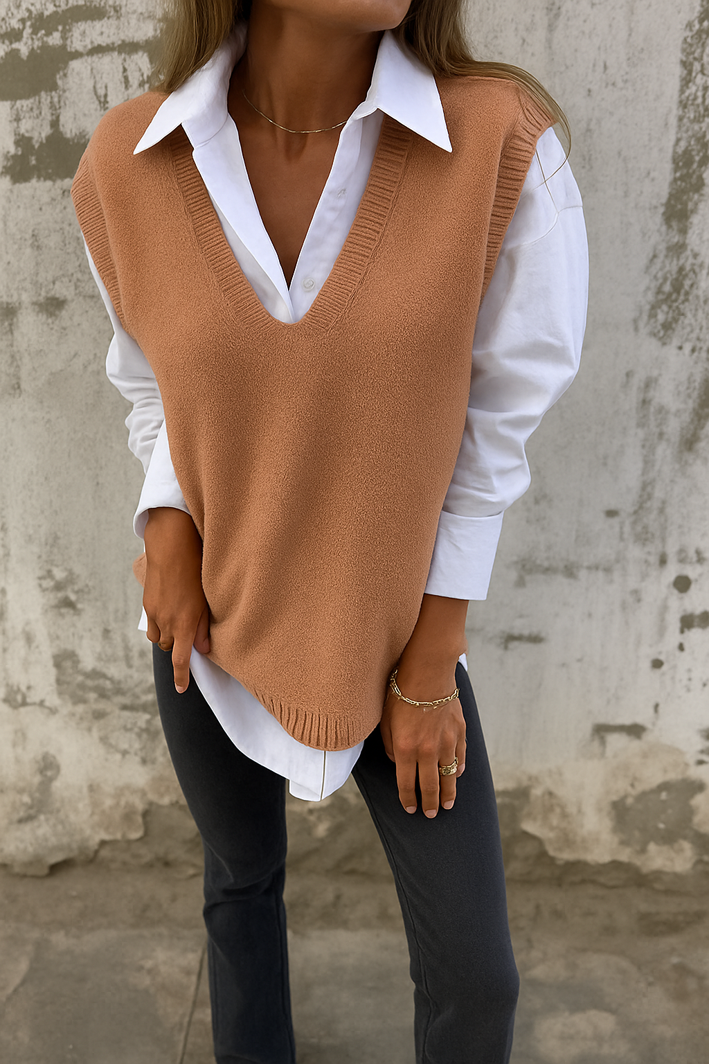 Women's Sleeveless V-Neck Knit Sweater - Fashinoza