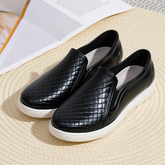 Women's Slip-On Quilted Sneakers - Fashinoza