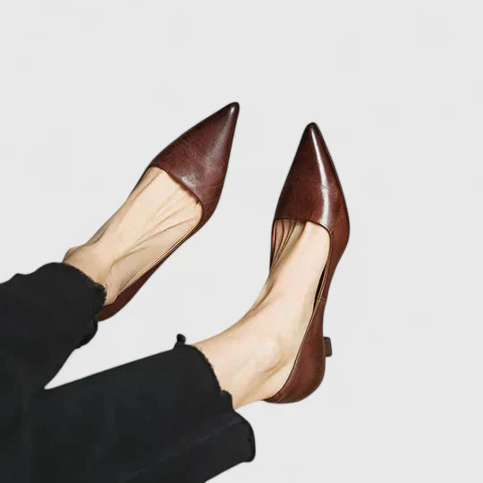 Vera Women's Pointed Toe Kitten Heels Burgundy