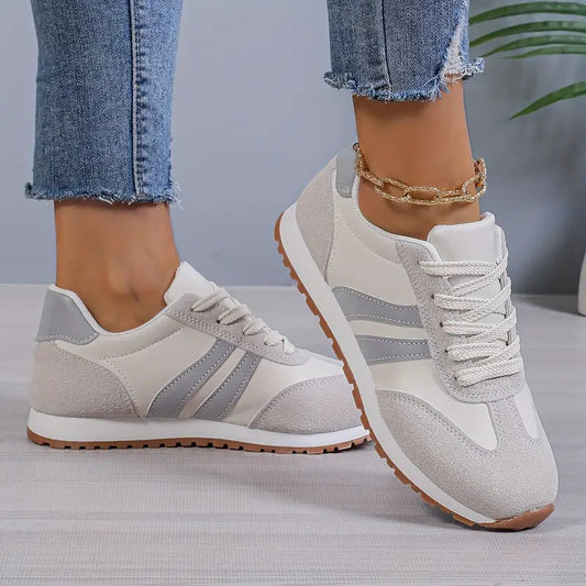 Women's Retro Lace-Up Sneakers - Fashinoza