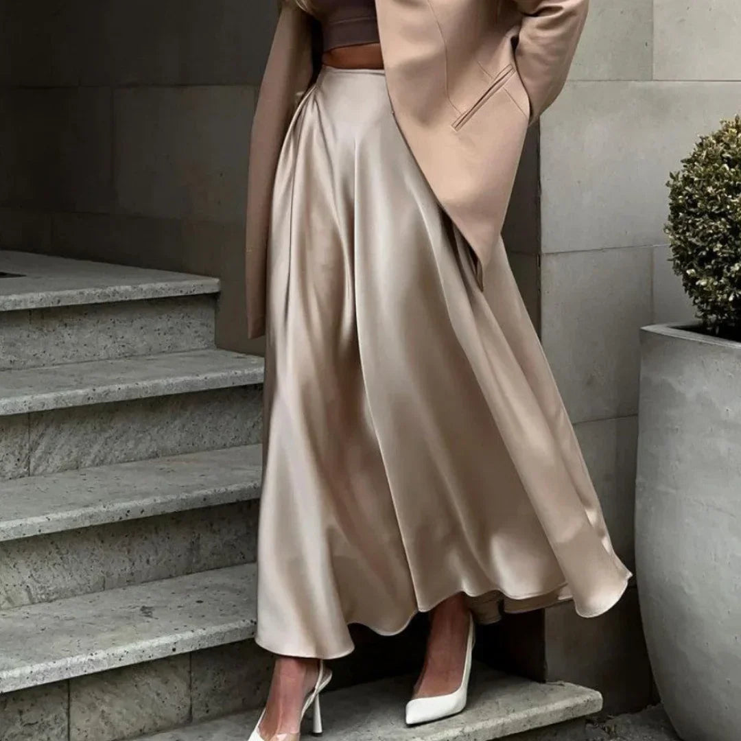 Women's High-Waisted Flowy Skirt - 
Fashinoza