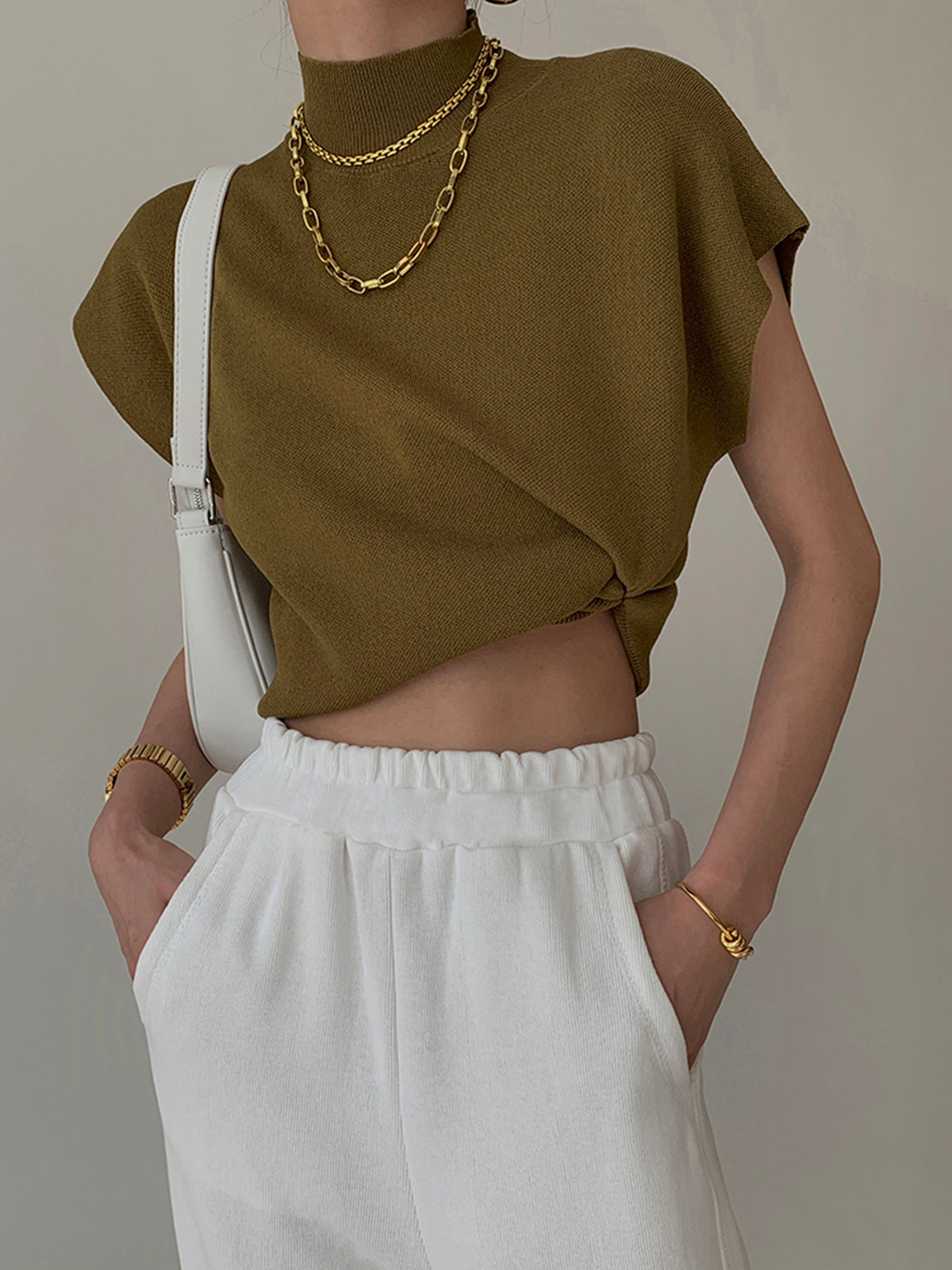 Women's Sleeveless Vest Mock Neck Padded Shoulder