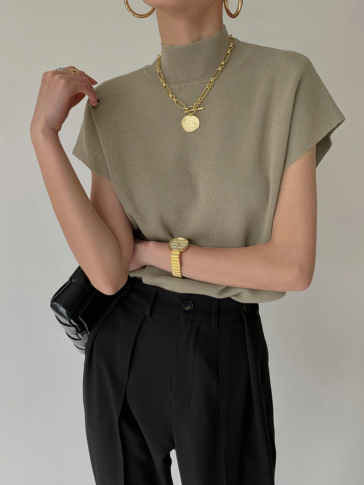 Women's Sleeveless Vest Mock Neck Padded Shoulder