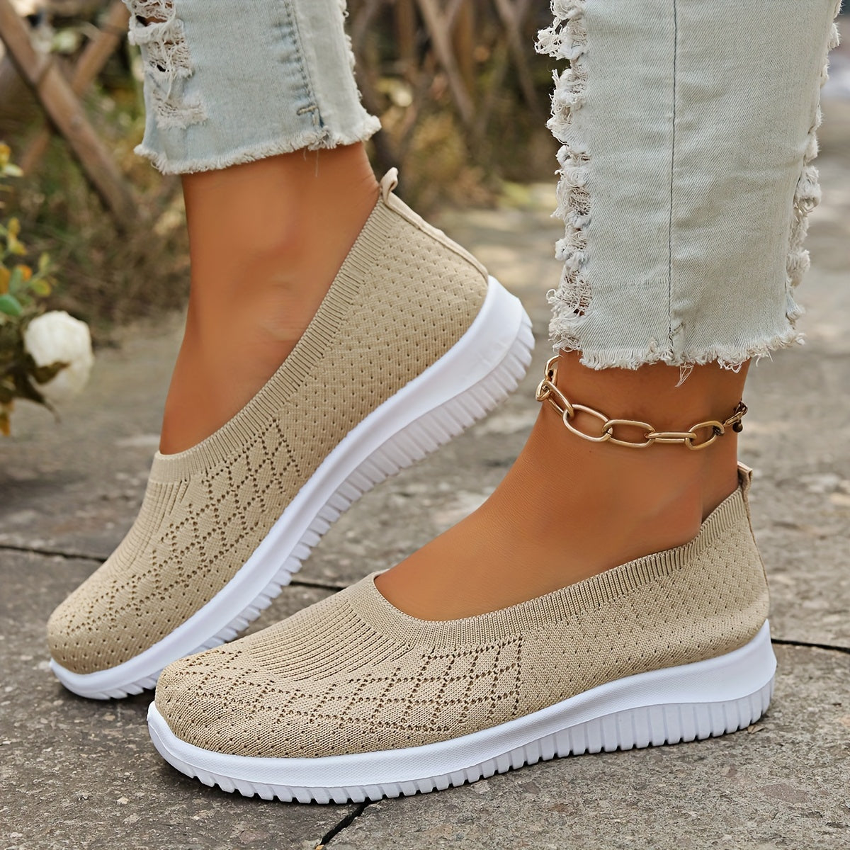 Women's Slip On Shoes Closed Toe Knit Upper
