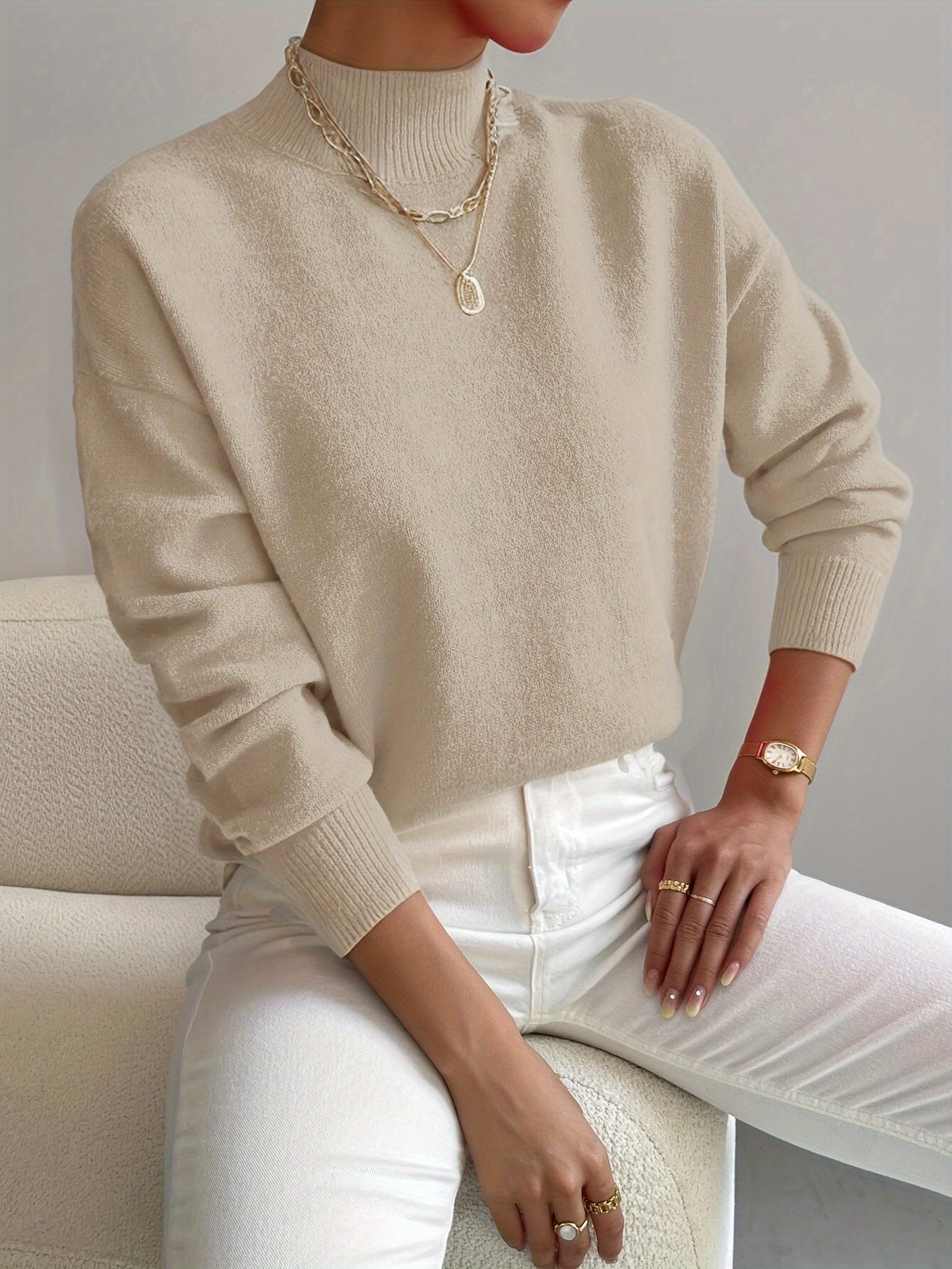Women's Crew Neck Sweater Ribbed Edges