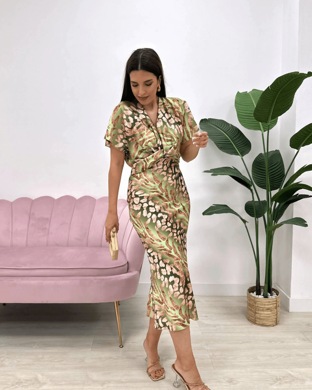 Elegant Wrap-Style Midi Dress