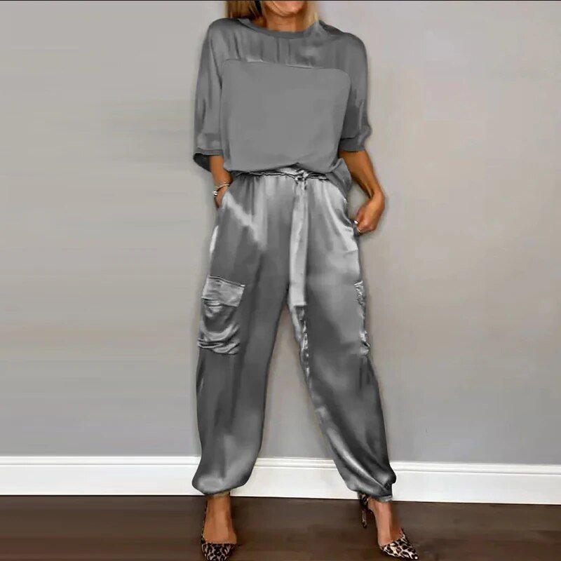 Women's Relaxed Fit Clothing Set