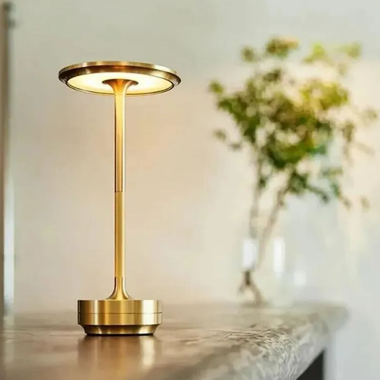 Wireless Table Lamp With Charging Port
