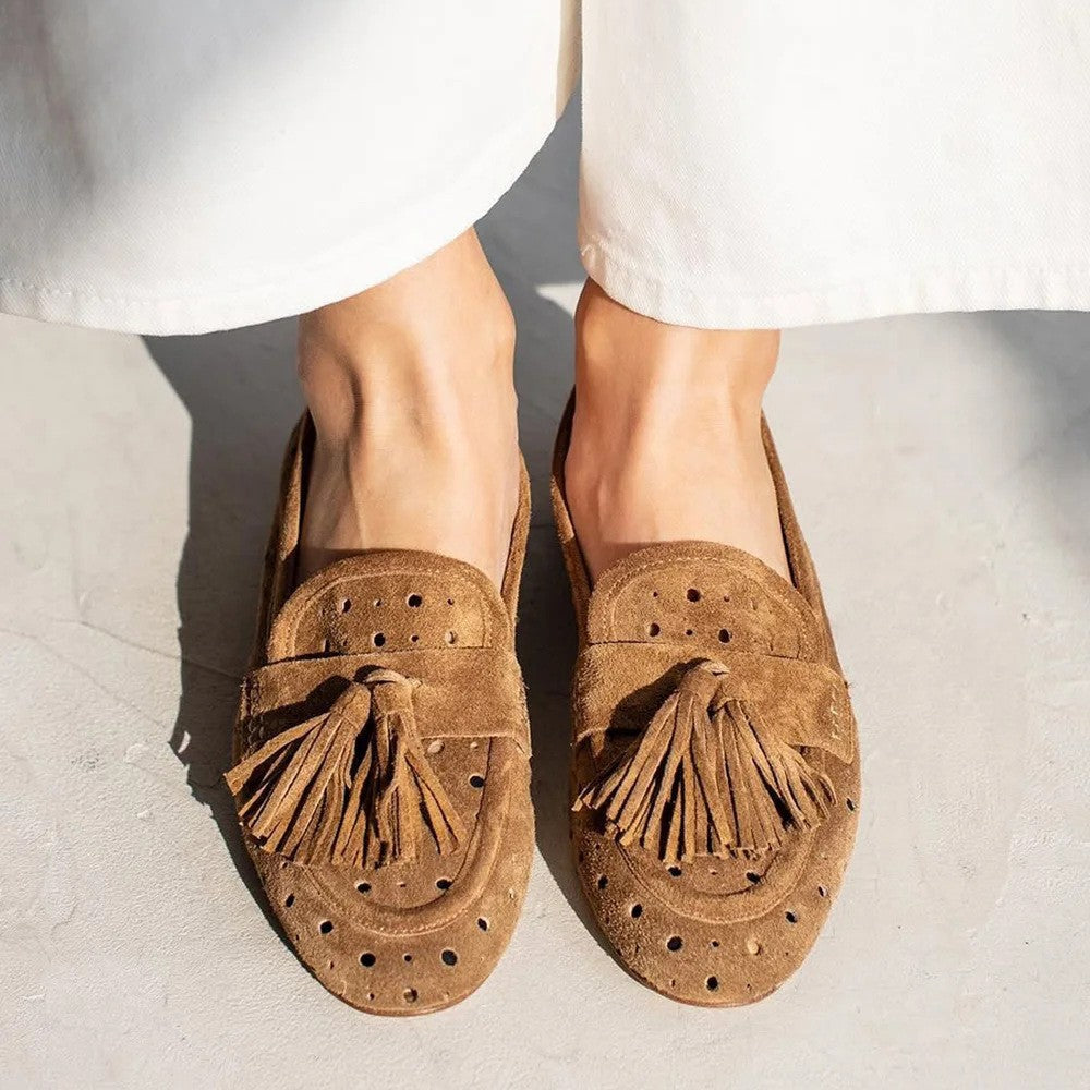 Women's Perforated Tassel Loafers - Fashinoza