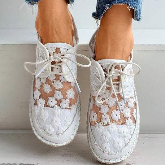 Eva - Women’s Embroidered Lace Shoes