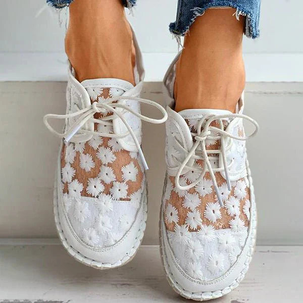Women's Embroidered Sneakers - Fashinoza