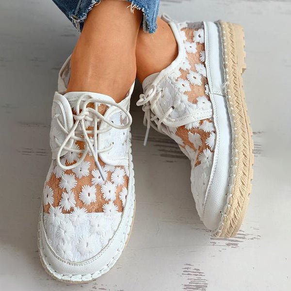 Eva - Women’s Embroidered Lace Shoes