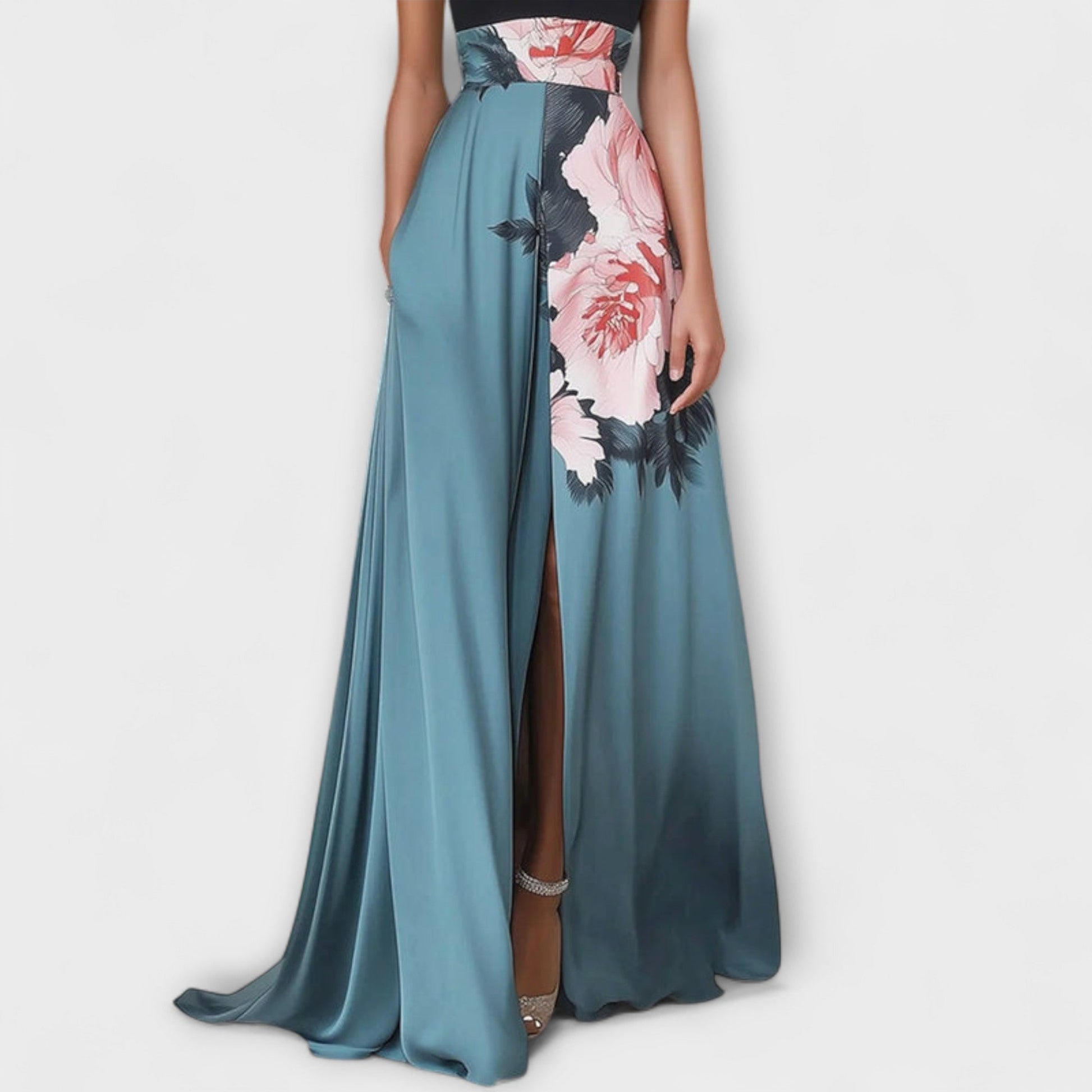 womens-maxi-dress-in-polyester-with-halter-neck-and-front-slit-3